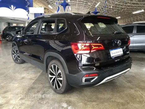 TAOS 1.4 250 TSI TOTAL FLEX HIGHLINE AUTOMÁTICO