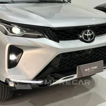 Hilux SW4 SRX Plat. 4x4 2.8 TB Die. Aut.