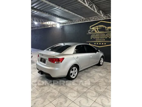 CERATO 1.6 EX3 SEDAN 16V GASOLINA 4P MANUAL