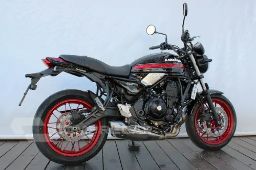 KAWASAKI Z650 ABS RS