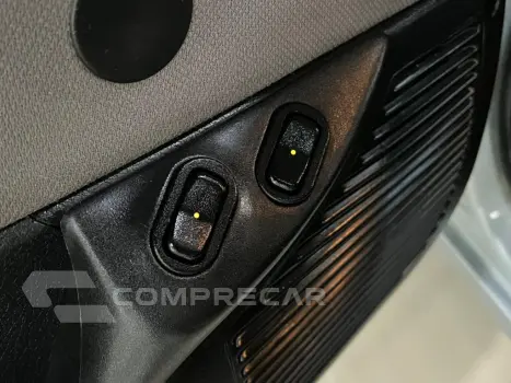 CLASSIC 1.0 MPFI LS 8V FLEX 4P MANUAL