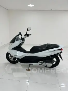 PCX 150 DLX