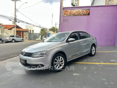 Volkswagen JETTA 2.0 Comfortline 4 portas