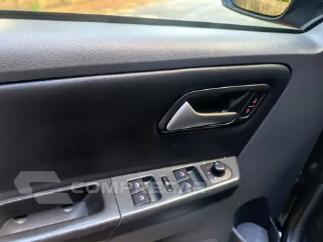 FOX 1.6 MI ROCK IN RIO 8V FLEX 4P MANUAL