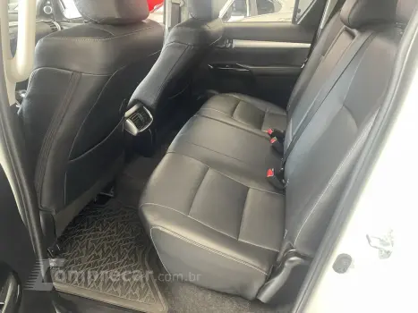 HILUX 2.8 D-4D TURBO CD SRX 4X4 AUTOMÁTICO