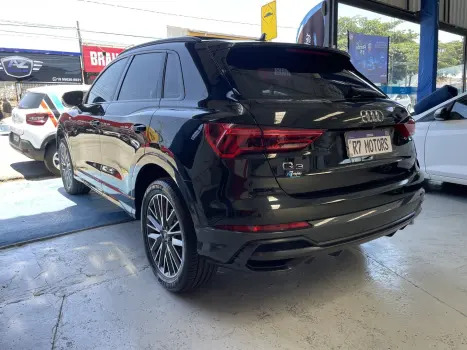Q3 2.0 40 TFSI GASOLINA PERFORMANCE BLACK QUATTRO TIPTRONIC