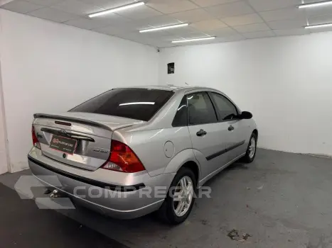Focus Sedan 2.0 16V/2.0 16V Flex 4p