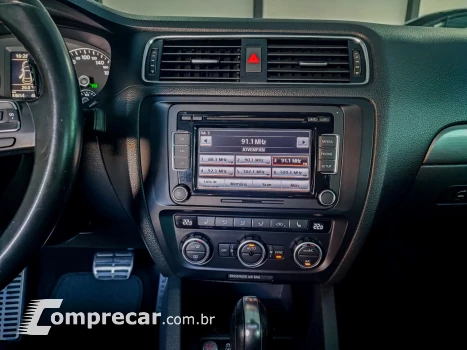 JETTA 2.0 TSI HIGHLINE 200CV GASOLINA 4P TIPTRONIC
