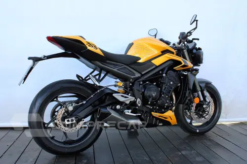 TRIUMPH STREET TRIPLE RS ABS