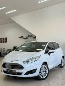 FORD fiesta titanium 4 portas