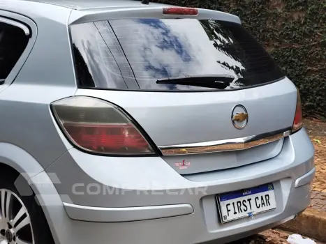 VECTRA 2.0 MPFI GT HATCH 8V FLEX 4P MANUAL