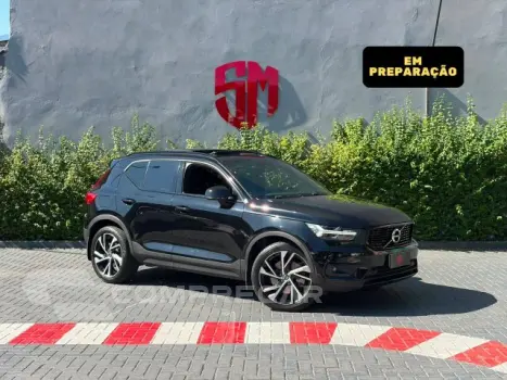 Volvo XC40 - 1.5 T5 HYBRID R-DESIGN FWD GEARTRONIC 4 portas