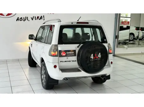PAJERO TR4 2.0 4X2 16V 140CV FLEX 4P AUTOMÁTICO
