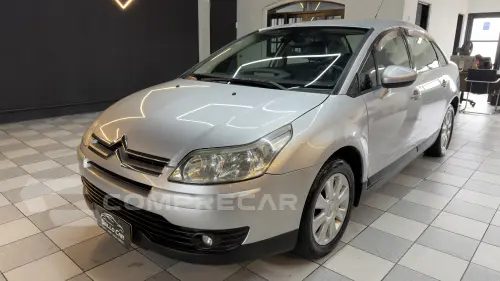 CITROEN C4 2.0 Exclusive Pack Pallas 16V 4 portas