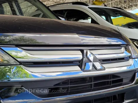 OUTLANDER 2.0 16V 160cv Aut.