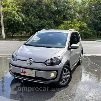 Volkswagen UP CROSS SA 5 portas