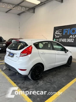 FIESTA 1.6 Titanium Hatch 16V