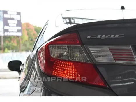 CIVIC - 1.8 EXS 16V 4P AUTOMÁTICO