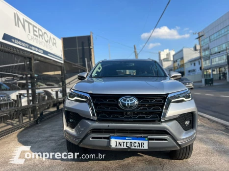 HILUX SW4 2.8 D-4d Turbo SRX 7L 4X4
