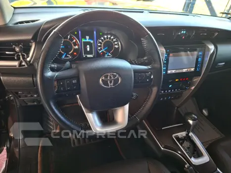 Hilux Sw4 2.8 Srx 4X4 7 Lugares 16V Turbo Intercooler Diesel