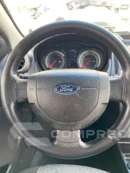 FIESTA 1.6 MPI Class Hatch 8V