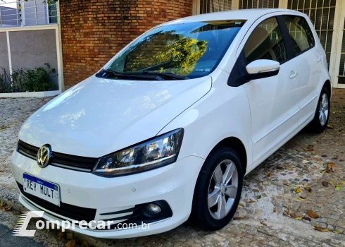 Volkswagen FOX 1.6 MI Comfortline 8V 4 portas