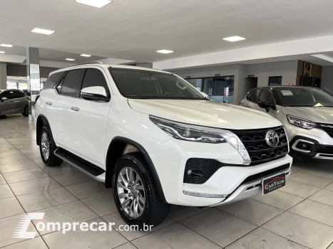 HILUX SW4 2.8 D-4d Turbo SRX 4X4