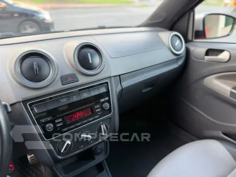 Saveiro 1.6 Cross Ce 16V Flex 2P Manual