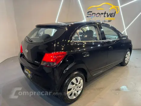 ONIX HATCH LT 1.4 8V FlexPower 5p Mec.