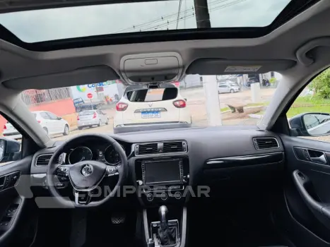 JETTA Highline 2.0 TSI 16V 4p Tiptronic