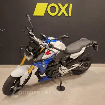 BMW F 900 R Sport Plus