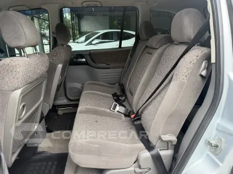 ZAFIRA 2.0 MPFI ELEGANCE 8V FLEX 4P AUTOMÁTICO