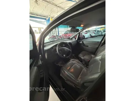 ZAFIRA 2.0 MPFI ELEGANCE 8V FLEX 4P AUTOMÁTICO