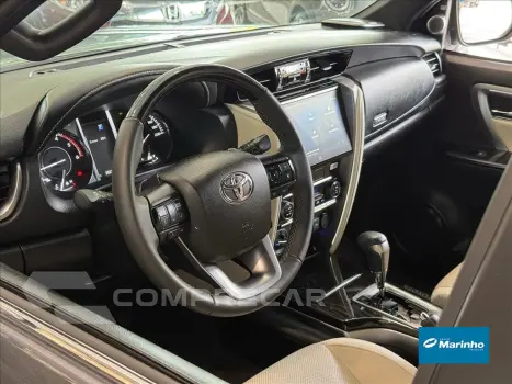 HILUX SW4 2.8 D-4D TURBO DIESEL DIAMOND 7L 4X4 AU