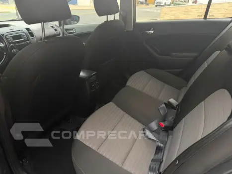 Cerato 1.6 16V  Flex  Aut.