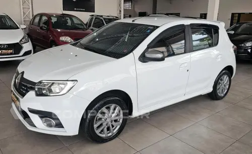 Renault SANDERO RLIN10MT 4 portas