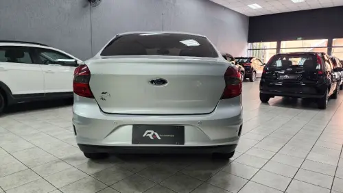 Ka+ Sedan 1.0 SE/SE PLUS TiVCT Flex 4p