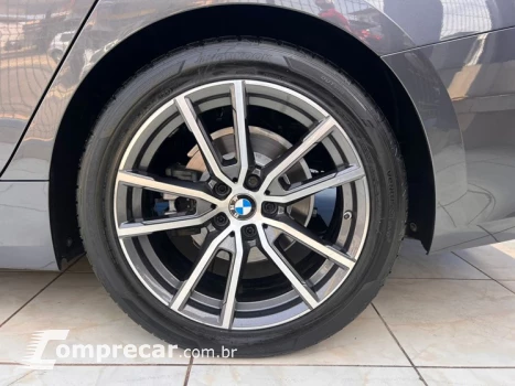 320i