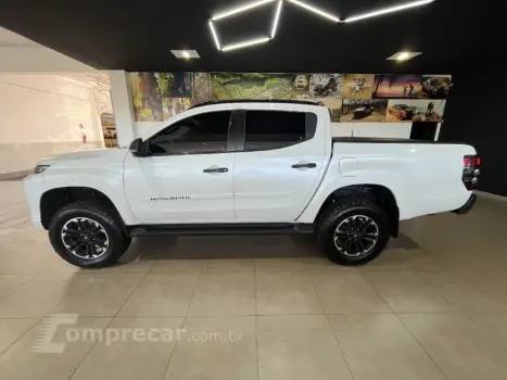 L200 TRITON 2.4 16V Turbo Sport Hpe-s CD 4X4