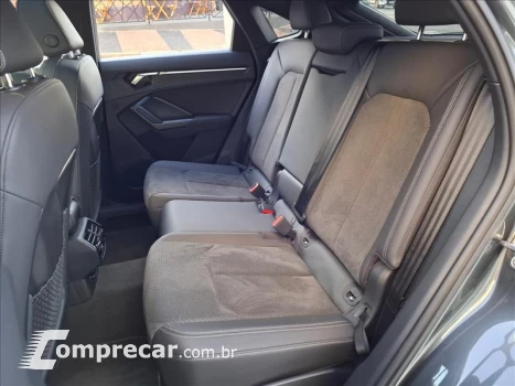 Q3 2.0 40 TFSI Sportback Performance Black Quattro