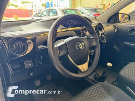 ETIOS 1.5 X Sedan 16V