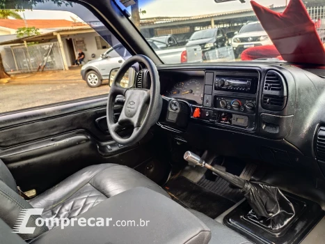 SILVERADO 4.2 D-20 4X2 CS 18V TURBO INTERCOOLER DIESEL 2P MA