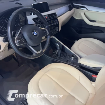 BMW X1 2.0 16V Turbo Sdrive20i 4 portas