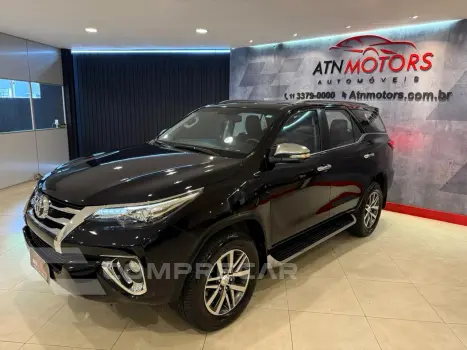 Hilux SW4 2.8 16V 4P SRX PLATINUM 4X4 7 LUGARES TURBO DIESEL