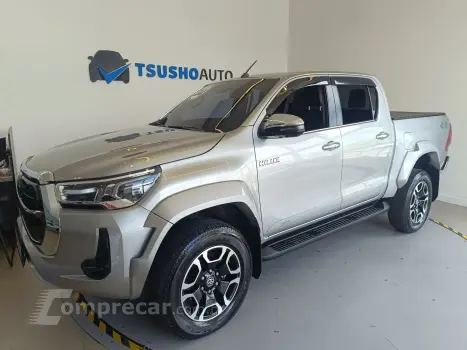 Toyota HILUX 2.8 D-4D TURBO CD SRX PLUS 4X4 AUTOMÁTICO 4 portas