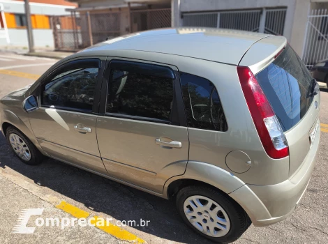 FORD FIESTA 1.0 Rocam Hatch 8V 4 portas