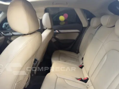 Q3 2.0 TFSI AMBIENTE QUATTRO 4P GASOLINA S TRONIC