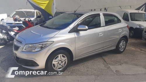 CHEVROLET ONIX 1.0 LT 4 portas