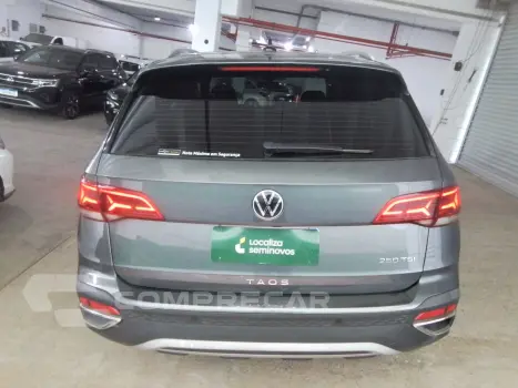TAOS 1.4 250 TSI TOTAL FLEX HIGHLINE AUTOMÁTICO