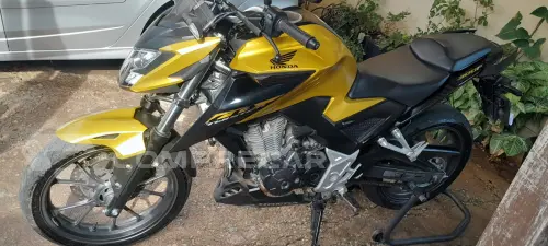 CB 300F